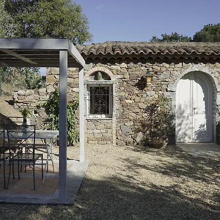 Maison d'hôtes La Maison Des Oliviers 2*