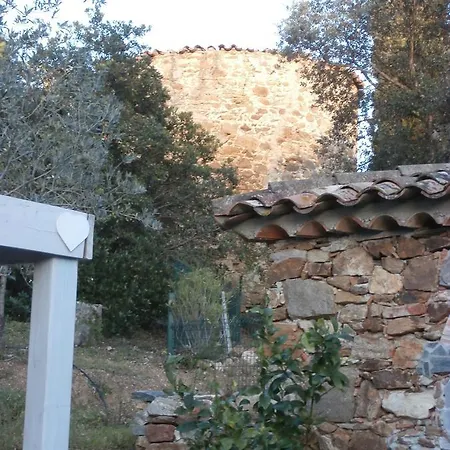 La Maison Des Oliviers Maison d'hôtes 2*
